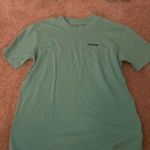 Patagonia Green Short Sleeve tee